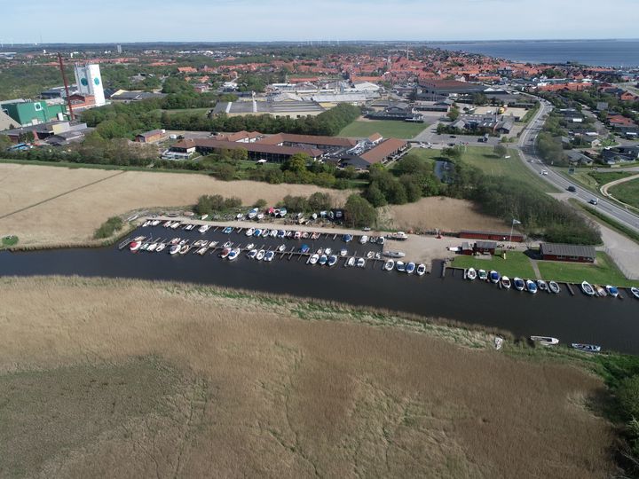 I Ringkøbing-Skjern Kommune bliver der arbejdet med hele vandkredsløbet, det vil sige både vandløb, regnvand og grundvand, for at håndtere risikoen for fremtidige oversvømmelser.