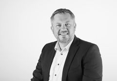 Efter 29 år i detailbranchen skifter Lars Rønnov til luftfartsindustrien og bliver ny HR og kommerciel direktør i Aarhus Airport.