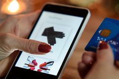 Online shopping med betalingskort