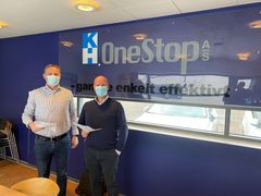 Henrik Fusager fra Euromaster Danmark og Thomas Henriksen fra KH OneStop har indgået nyt strategisk partnerskab. Foto: PR.