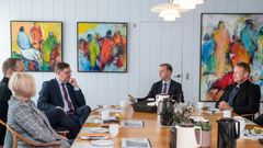 I borgmesterens fravær var det 1. viceborgmester Nicolaj Aarøe, der tog godt imod den estiske delegation på rådhuset tirsdag morgen. Foto: Esbjerg Kommune