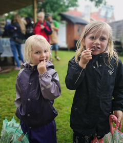 I sidste uge blev der blandt andet afholdt "berlinerfest", hvor børn og voksne spiste berlinere og hyggede sig.