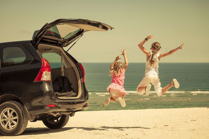 Vil man nyde friheden med en lejebil på sin ferie, skal man være ude i god tid, da det kan være svært at få fat i lejebiler og lånebiler i år. Foto: GF Forsikring