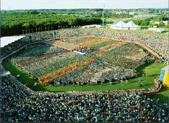 Foto fra åbningen af Landsstævnet i Svendborg i 1994. Næste Landsstævne bliver i Svendborg i 2022..