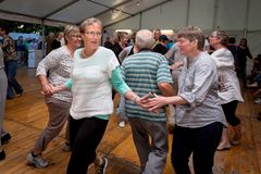 Med sang og dans kan projektet Hold Hjernen Frisk række ud til seniorer, der ikke tiltrækkes af fysisk aktivitet via motion og sport. Arkivfoto. Fotograf Bent Nielsen for DGI.