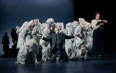 Dracula på Aarhus Teater i samarbejde med Den Jyske Opera. Foto Emilia Therese