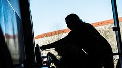 Fremover skal 90 % skal have en ungdomsuddannelse og 10 % skal have erhvervskompetence fra beskæftigelse, anbefaler ekspertudvalg. Og der skal måles allerede otte år efter grundskolen i stedet for efter 25 år, som i dag. FTF bifalder, at der nu er skruet op for ambitionerne.