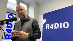 Henrik Føhns er redaktør og vært på Techtopia, der nu vender tilbage på FM-båndet hos Radio4, efter at han de sidste to år har produceret Techtopia som podcast hos IDA