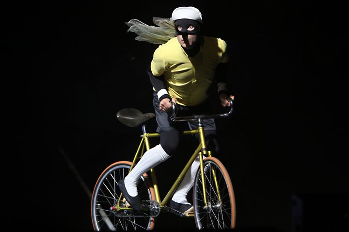 Serge Huercio som Cykelmyggen Egon. Foto: Evan Hemmingsen
