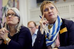 Mange borgere, embedsmænd og politikere havde taget vejen til Christiansborg for at deltage i høringen om dansk landdistriktspolitik. Foto: Jens Astrup