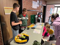 Eleverne fortalte gerne om deres projekter. Foto: Billund Kommune