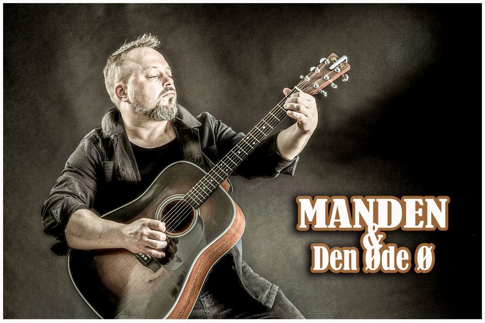 SonnyMøller_Manden og den øde ø Presse.jpg