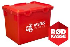 Fra medio november uddeler Assens Forsyning A/S røde miljøbokse til samtlige husstande i Assens Kommune. Formålet er at sikre en forsvarlig indsamling af miljøfarligt affald fra private husholdninger. Foto: Assens Forsyning A/S.