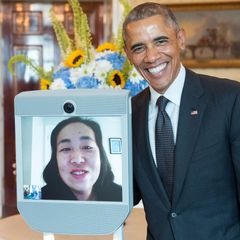 Barack Obama med BEAM robot