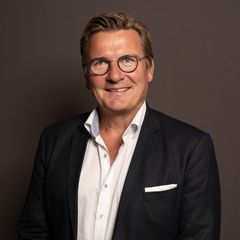 Ifølge Søren Pedersen, der er administrerende direktør i Nyt Syn, hænger optikerkædens succes blandt andet sammen med butikkernes stærke lokalforankring. Foto: PR.