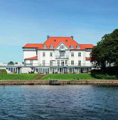 Sixtus Sinatur Hotel & Konference