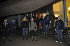 Holdet af modige direktører som valgte at donere mindst 10.000 kroner for at deltage i nattevandringen til Mandø. Foto: Esbjerg Kommune