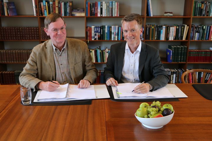 Bestyrelsesformand i Nord Energi Jens Møller Lee og Søren Lindgaard, bestyrelsesformand i OpenNet og direktør i Eniig
