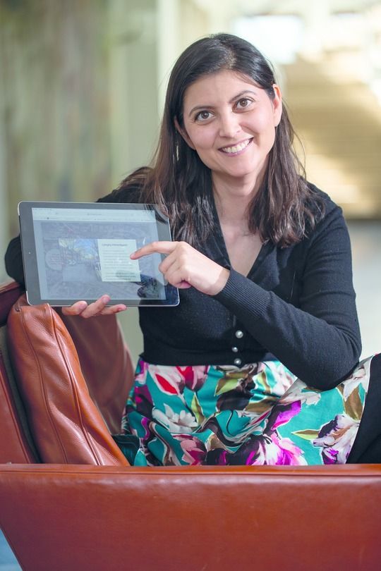 Borgmester Sofia Osmani viser, hvor let det er at deltage i borgerdialogen.