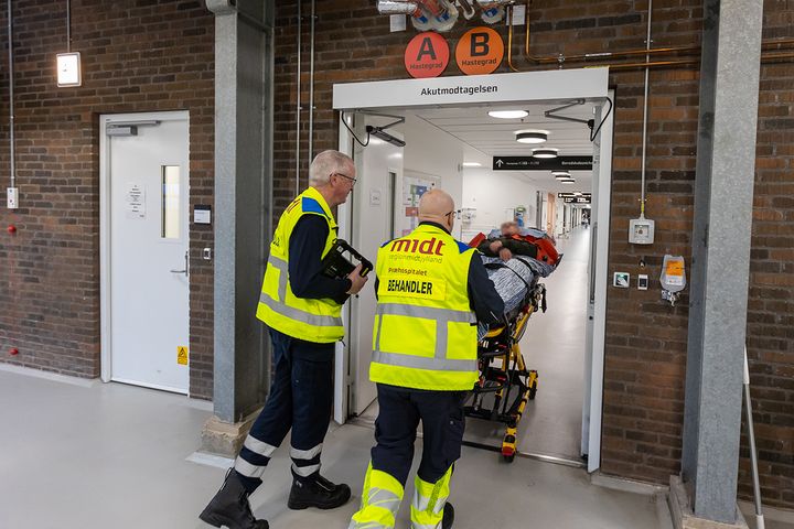 Akut patient indlægges i Gødstrup. Foto: Søren Braad Andersen.