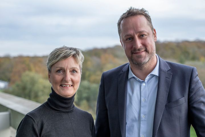 GF Forsikrings partnerchef Susie Uldall Klausen og kommerciel direktør Martin Høj (Foto: Erik Høirup/GF)