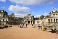 Slottet Zwinger i Dresden trækker hvert år mange turister til det sydøstlige hjørne af Tyskland. Foto: Martin Boose/FreeImages.