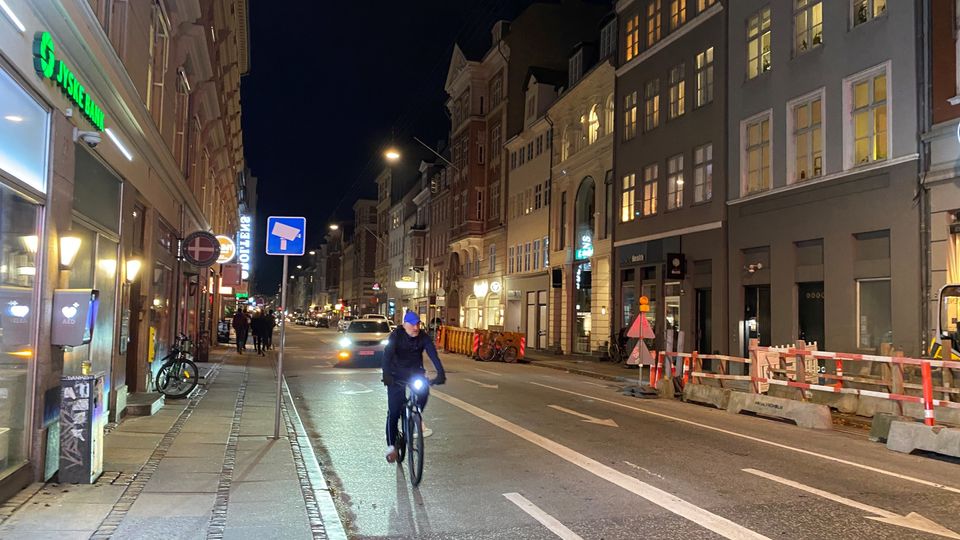 slank Inspektion lilla Københavnerne er dårligere til at huske cykellygterne end nordjyderne, men  langt de fleste synes, at en bøde for manglende lys på cyklen er i orden |  LB Forsikring