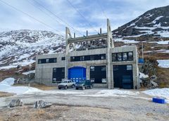 Rådgiverteamet N:I:A bestående af NIRAS, Inuplan og AFRY har vundet opgaven som bygherrerådgiver for udvidelsen af vandkraftværket ved Buksefjorden i Grønland.