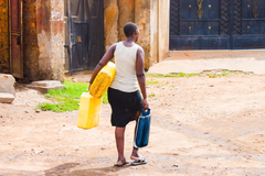 SolarSack i brug i Uganda