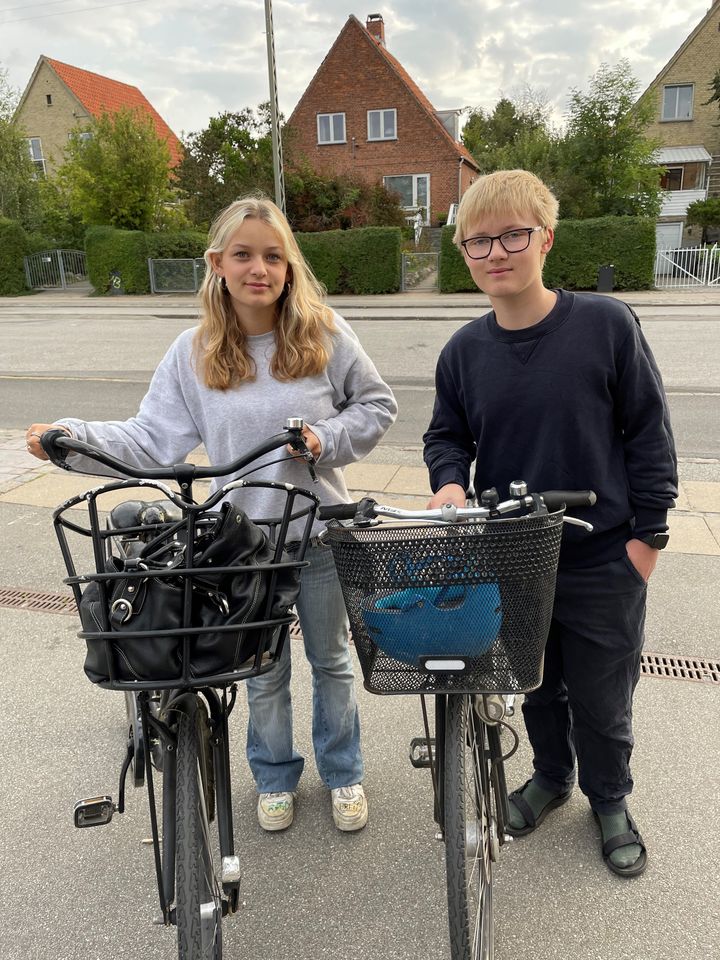 Ellana Nagel Bisleth og Pelle Enevold Trappaud Snedker fra Katrinedals Skole gjorde Cyklistforbundet og øvrige repræsentanter for den nye Alle Børn Cykler Alliance klogere på de udfordringer, som man som børnecyklist møder.