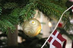 Julegaver fra Lida og Oskar Nielsens Fond forsøder igen julen for beboere på Esbjerg Kommunes plejehjem. Foto: Colourbox.