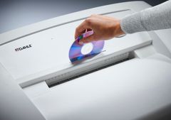 De mest avancerede makulatorer kan også destruere cd’er og papirclips. Foto: PR.