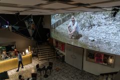 Didi Müller, REFLECTION OF THE PROJECTION - Ein Kontemplationsraum, 2021
© ZKM | Center for Art and Media Karlsruhe, Photo: Elias Siebert