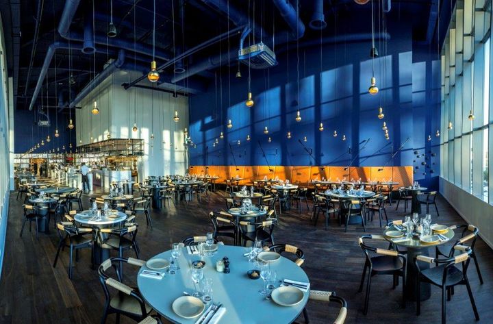 På fredag den 3. februar vil blandt andet denne stilede New York restaurant, LOFT, være fyldt med glade Metallicafans. LOFT ligger i FIeld's og er inspireret af New Yorks mangfoldighed. Omdrejningspunktet i restauranten er den store gastrogrill og de gode råvarer. Foto: PR