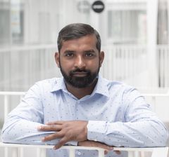 Professor Thiusius Rajeeth Savarimuthu fra Det Tekniske Fakultet på SDU bliver forskningsleder på et nyt center for klinisk robotteknologi (CCR), der etableres i samarbejde med OUH