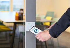 A modern, timeless design and a wide range of options for integration and applications characterize the new Secustos readers.