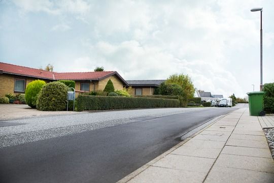 TOMME VEJE LOKKER UBUDNE GÆSTER: Hold øje med naboens hjem - og få naboen til at holde øje med dit, lyder rådet fra GF Forsikring