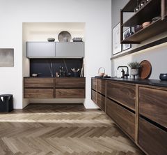 ”Copenhagen Collection fremstår i højere grad som et smukt møbel, der med fordel kan anvendes som køkken, end et typisk modulopbygget køkken,” siger Peter Bisgaard, Brand Director, uno form. Foto: PR.