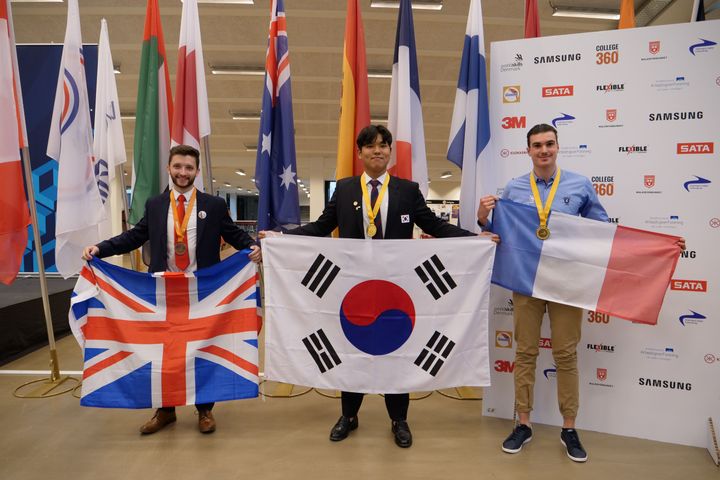 De tre vindere ved WorldSkills 2022 Car Painting.