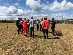 Fredag den 5. juli viste Assens Forsyning A/S byggefeltet til Assens Ny Renseanlæg ved  Egebjergvej og Fåborgvej frem for de prækvalificerede totalentreprenører (Foto: Assens Forsyning A/S).