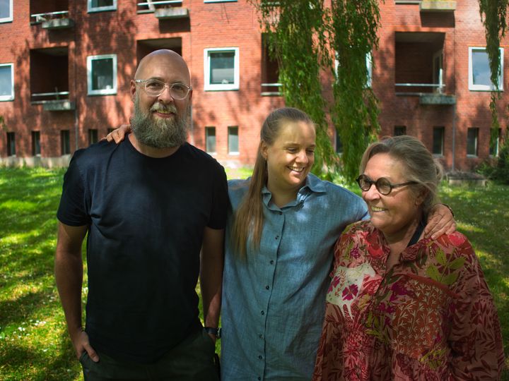 Den daglige leder Rasmus Bøgh Christiansen, sygeplejerske Cathrine Odgaard, og sygeplejerske Helle Hedegaard er alle glade for den første tid i Middelfart.