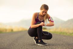 Fitness gadgets kan i dag måle dit hjertes tilstand og hvor meget UV-lys, du har været udsat for på løbeturen. Foto: PR