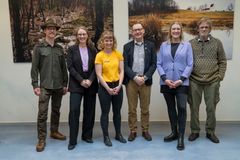Fra højre: Philip Hanh-Petersen, Lea Wermelin, Sofie Graarup, H.P. Geil, Vicky Knudsen, Søren Ryge Petersen