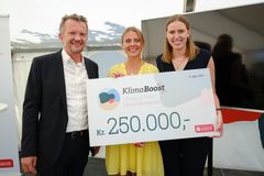 Adm. direktør i Middelfart Sparekasse Martin Baltser gav med glæde en kvart million kroner til vinderne af KlimaBoost 2021.