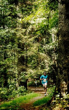 En løber fotograferet  i skoven til Thy maraton. Af Mette Johnsen