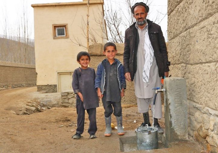 "Mission Øst har reddet vores børn," siger Mohammad Shifa fra Afghanistan. Foto: Mission Øst.
