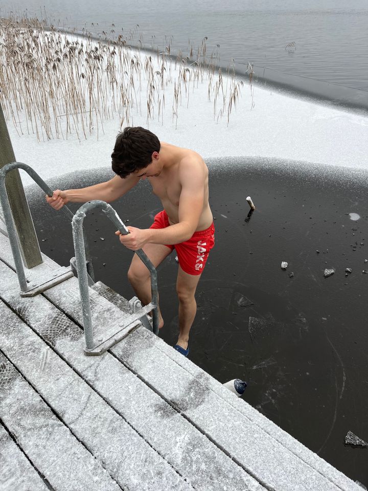 Vinterbadning som svensk tradition hos Swedish Country Living