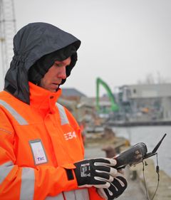 Ifølge Thelle Hedegaard Christensen, der siden midten af januar har arbejdet hos landinspektørfirmaet LE34, er der mange, der ikke er opmærksomme på muligheden for at læse landinspektørvidenskab. Foto: PR.