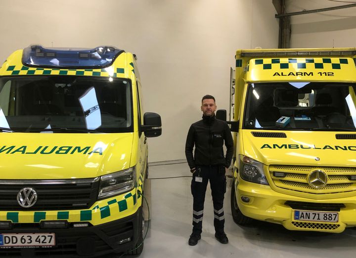 Ambulancebehandler Bent Holst Sørensen ved Præhospitalet Region Midtjylland på job.