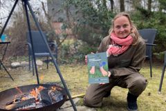Jette Rønn Smits arbejder i Barnets Blå Hus Vesthimmerland og har udgivet bogen "Når naturen heler barndomstraumer".
